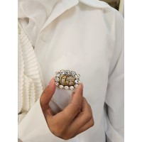 Gucci brooch