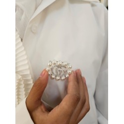 Gucci brooch