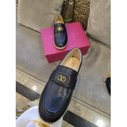 Valentino flat Valentino flat