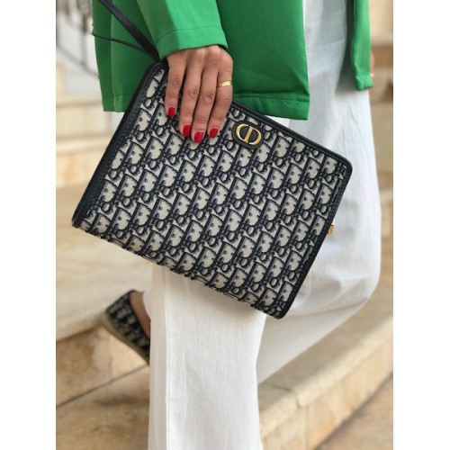 Dior pouch