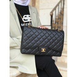 Chanel classic caviar jumpo