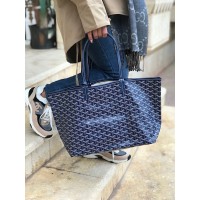 Goyard shopping bag