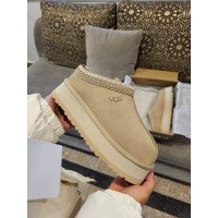 UGG slipper