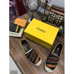 Fendi men flat 