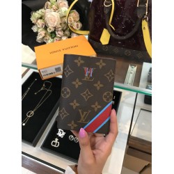 Lv passport wallet ( H )
