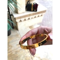 Cartier Love swar