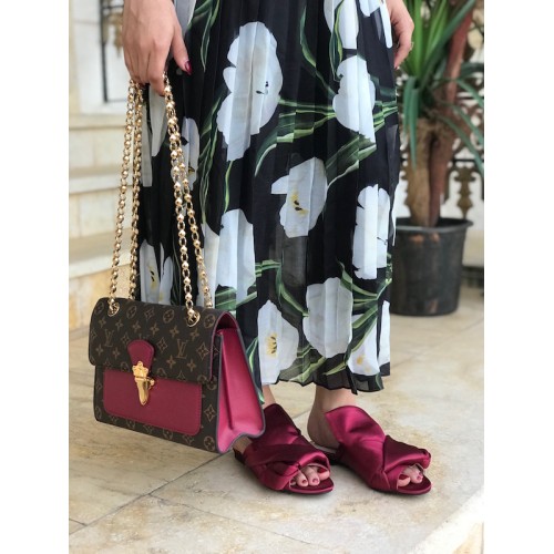 N21 slippers